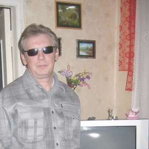 Игорь Николаевич Лепехин , 63 года